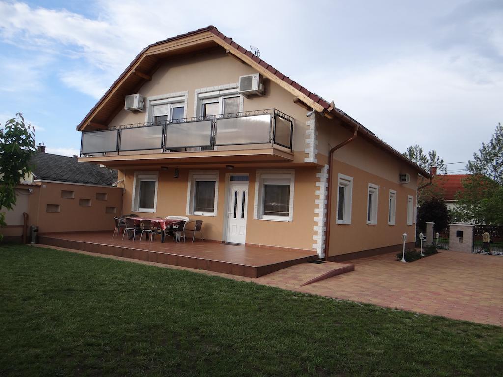 Marinica Apartman Hajduszoboszlo Exterior photo