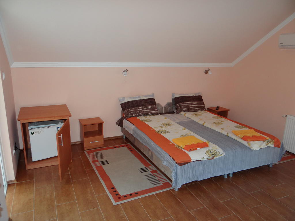 Marinica Apartman Hajduszoboszlo Room photo