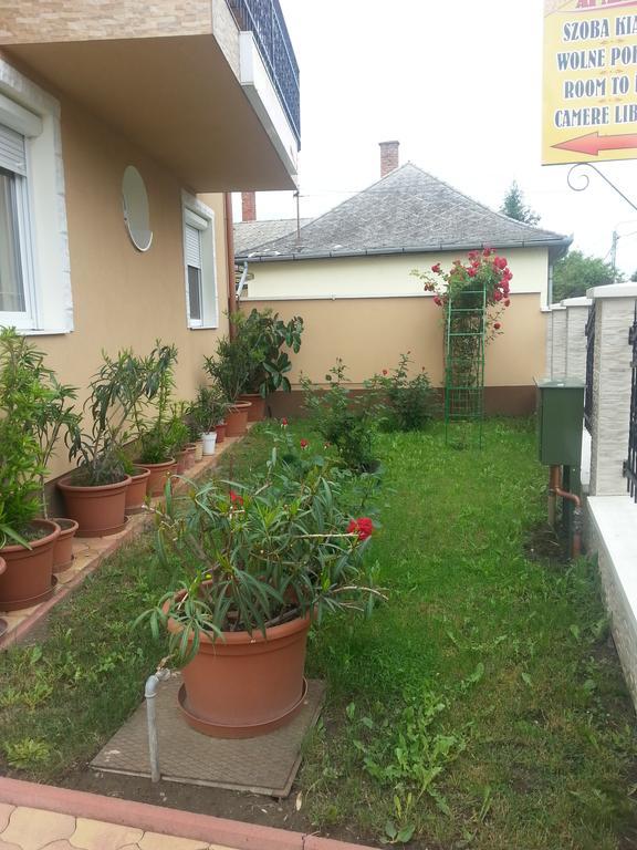 Marinica Apartman Hajduszoboszlo Exterior photo